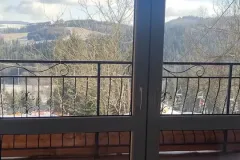 widok_z_pokoju_nr_4_Nnastoku-tylcz.plbar-1